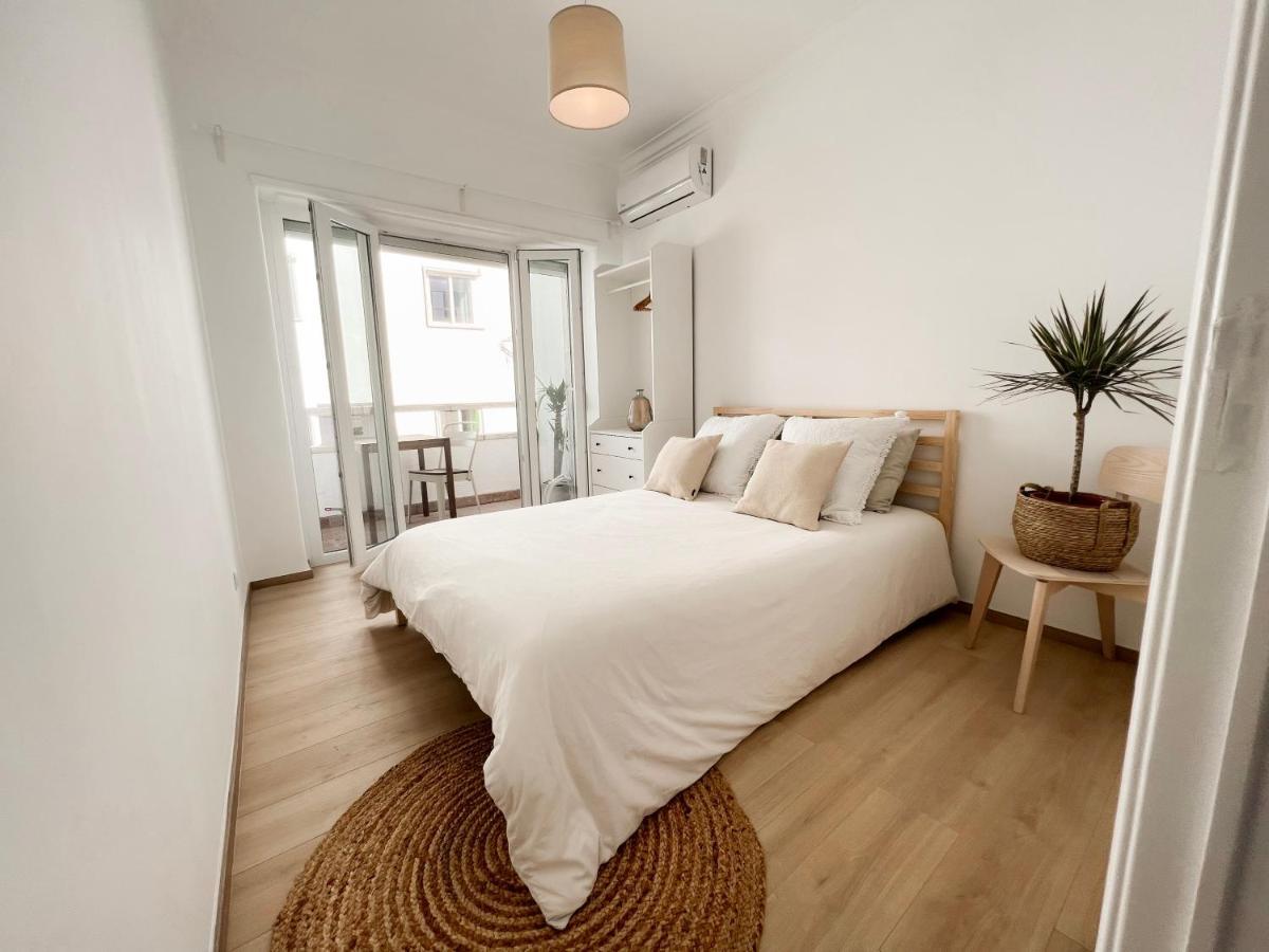 Capitao Ribeiro Surf House Apartment กอสตา ดา กาปาริกา ภายนอก รูปภาพ
