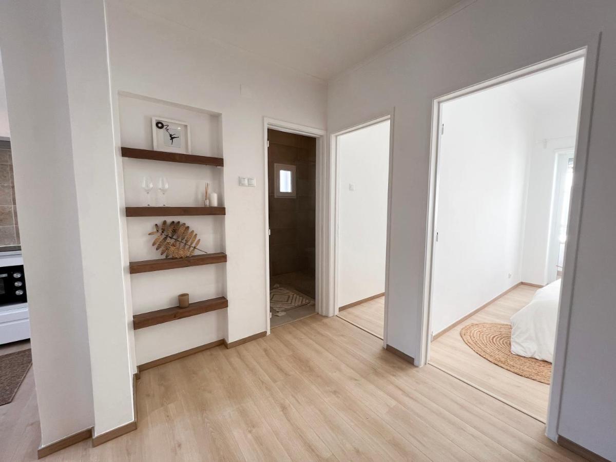 Capitao Ribeiro Surf House Apartment กอสตา ดา กาปาริกา ภายนอก รูปภาพ